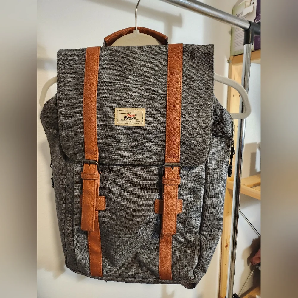 Wo Wang Gray and Brown Men's Backpack